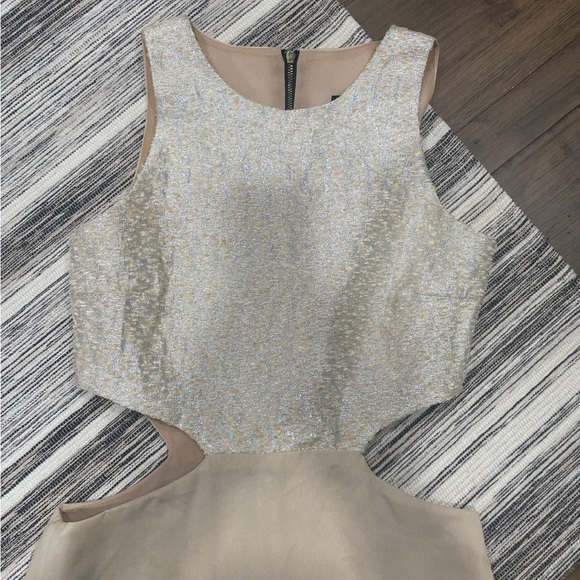 Women’s Naven Gold Dress Size 4 - Picture 2 of 5